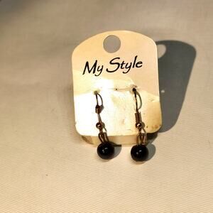 1162.  Black Bead Earrings Gold Tone Wires